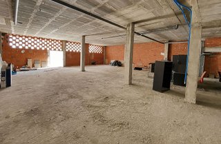 Local comercial en venta en San Luis en Almería