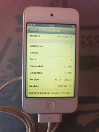 iPod Apple Blanco con Cable