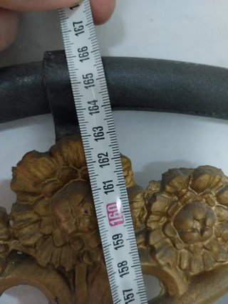 Cabezal cama antiguo. Forja 140cm medallón dorado