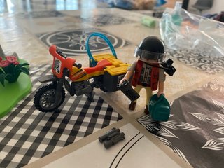 Playmobil 5272 - explorador de pandas en bosque de