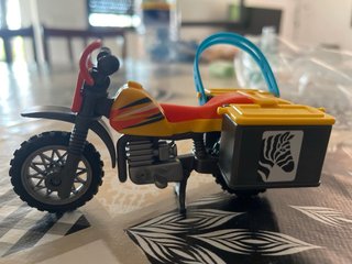 Playmobil 5272 - explorador de pandas en bosque de