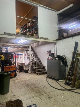Nave industrial en venta en La Banda - Campo de Fútbol en Chiclana de la Frontera