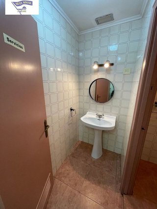 Local comercial en venta en Barrio de Uribarri en Bilbao