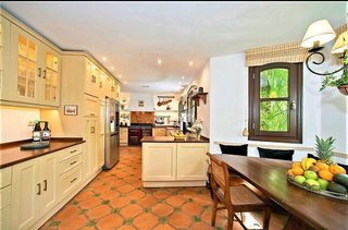 Chalet en alquiler en Los Naranjos - Las Brisas en Marbella