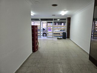 Local comercial en venta en Eixample Sud – Migdia en Girona