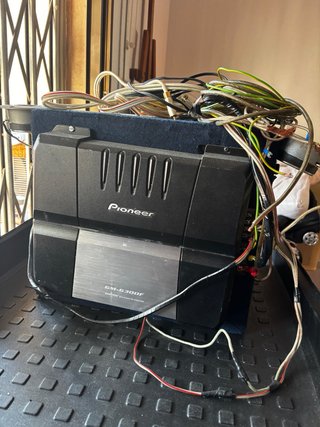 Subwoofer Caliber + Etapa Pioneer + Cables