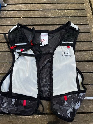 Chaleco hidratación Kalenji M/L + bidón