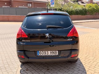 Peugeot 3008 2011