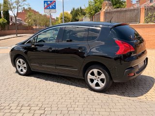 Peugeot 3008 2011