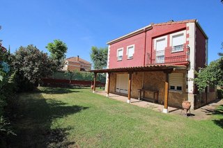 Chalet en venta en Cabanillas del Campo