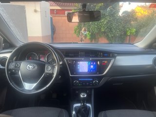 Toyota Auris 2014