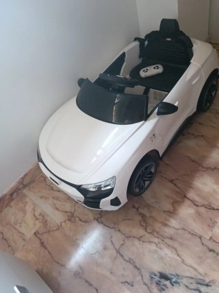 Coche eléctrico niñ@ pequeño