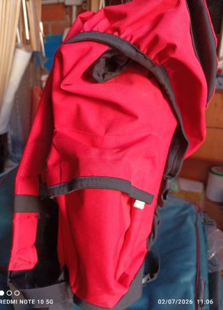 Mochila Roja y Negra Medidas 55x40x20