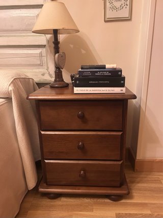 Sinfonier y mesitas de noche madera maciza
