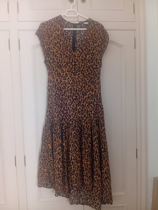 Vestido midi Zara estampado leopardo Talla S