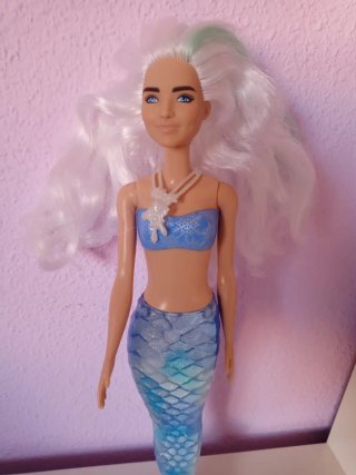 Barbie Sirena Colour Reveal