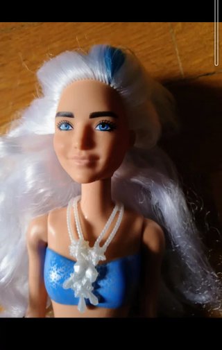Barbie Sirena Colour Reveal