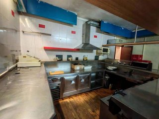Local comercial en venta en San Roc - El Remei en Badalona