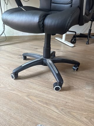 Silla de escritorio negra