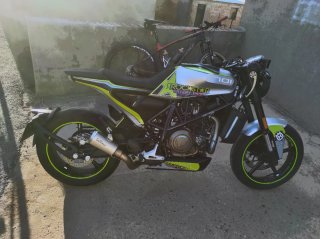 Cambio Moto Husqvarna Vitpilen 701 por furgoneta