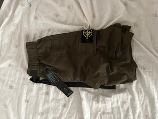 Stone Island Cargo Shorts Verde Oliva