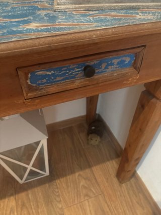 Mueble de escritorio madera y azul