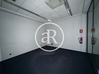 Local comercial en venta en Ensanche en Pamplona