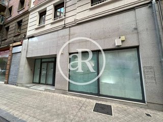Local comercial en venta en Ensanche en Pamplona