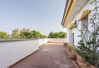 Ático en venta en Nueva Andalucía centro en Marbella
