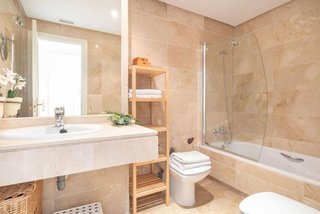 Ático en venta en Nueva Andalucía centro en Marbella