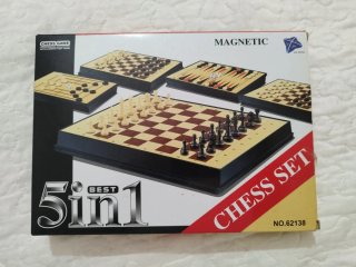 Juego de mesa 5 en 1.