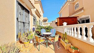 Casa adosada en venta en Campos de Golf - Villa Martin - Los Dolses en Orihuela