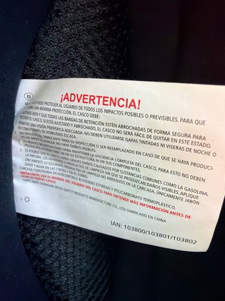 Casco de moto con visera