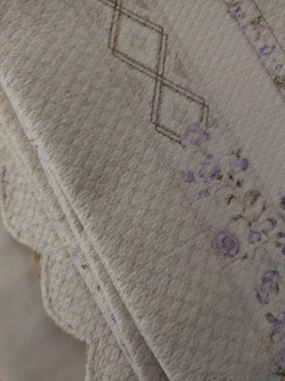 Copriletto Matrimoniale Beige con Fiori Viola