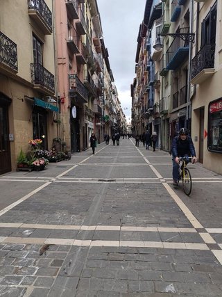 Local comercial en alquiler en Casco Antiguo en Pamplona