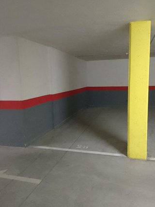 Garaje en alquiler en El Campillo - Polígono Cantabria en Logroño