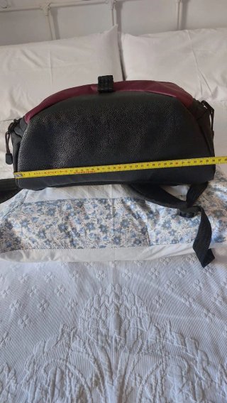 Mochila Targus Campus Negra y Morada