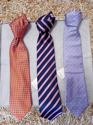 Corbatas A. Mouley (Naranja, Azul, Lila)