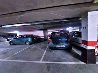 Garaje en venta en Portillejo - Valdegastea en Logroño