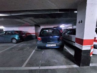 Garaje en venta en Portillejo - Valdegastea en Logroño