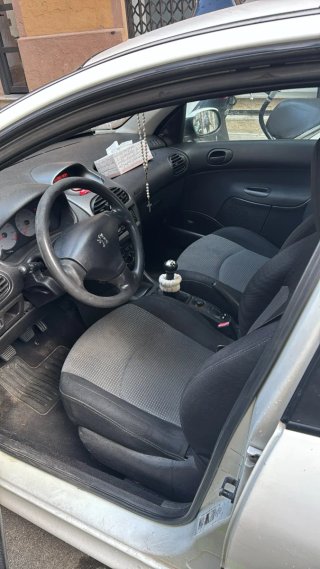 Peugeot 206 2003