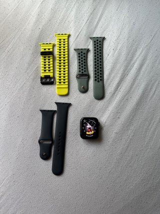 apple whatch SE con correas intercambiables