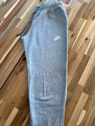 Conjunto deportivo Nike gris talla XS