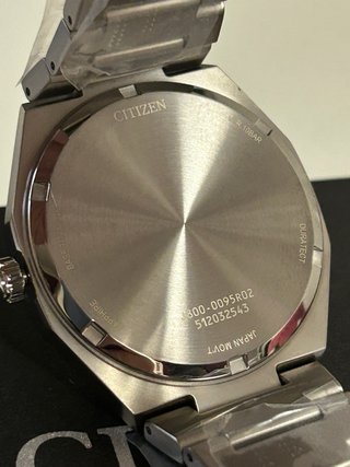 Reloj Citizen Super Titanium AW0130-85M