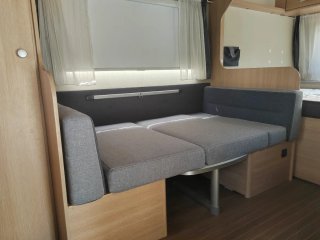 Caravana Sunlight con toldo