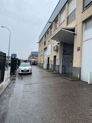 Nave industrial en venta en San Andrés en Madrid