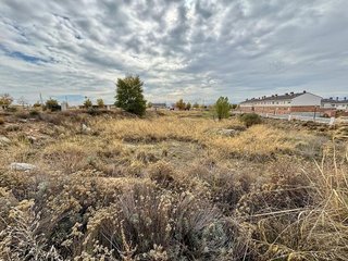 Terreno en venta en Hervencias en Ávila