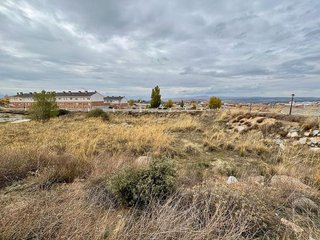Terreno en venta en Hervencias en Ávila