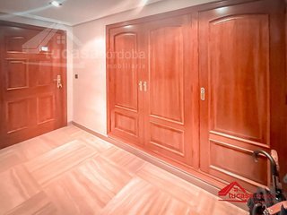 Piso en venta en Santa Rosa - Valdeolleros en Córdoba