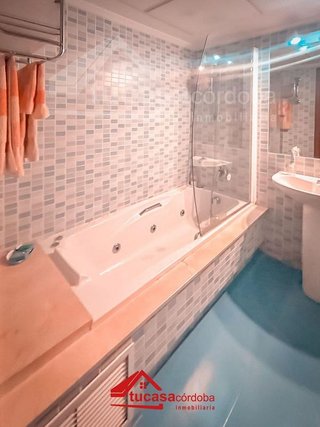 Piso en venta en Santa Rosa - Valdeolleros en Córdoba